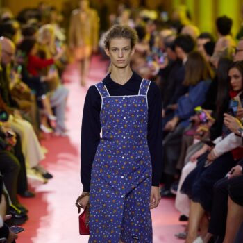 miu-miu-ss26-ένας-φόρος-τιμής-στις-αφανείς-ηρωίδ-376462