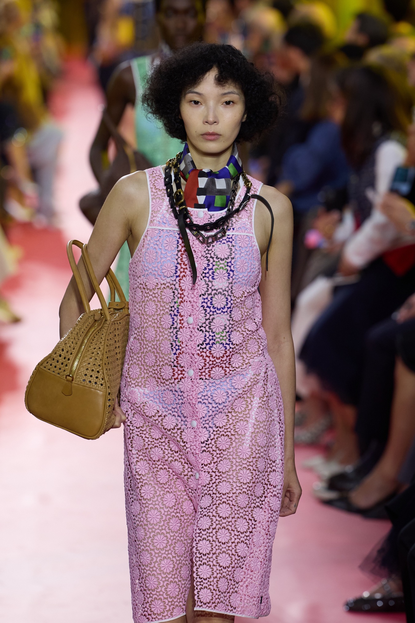 Miu Miu SS26: Ένας φόρος τιμής στις αφανείς ηρωίδες-4