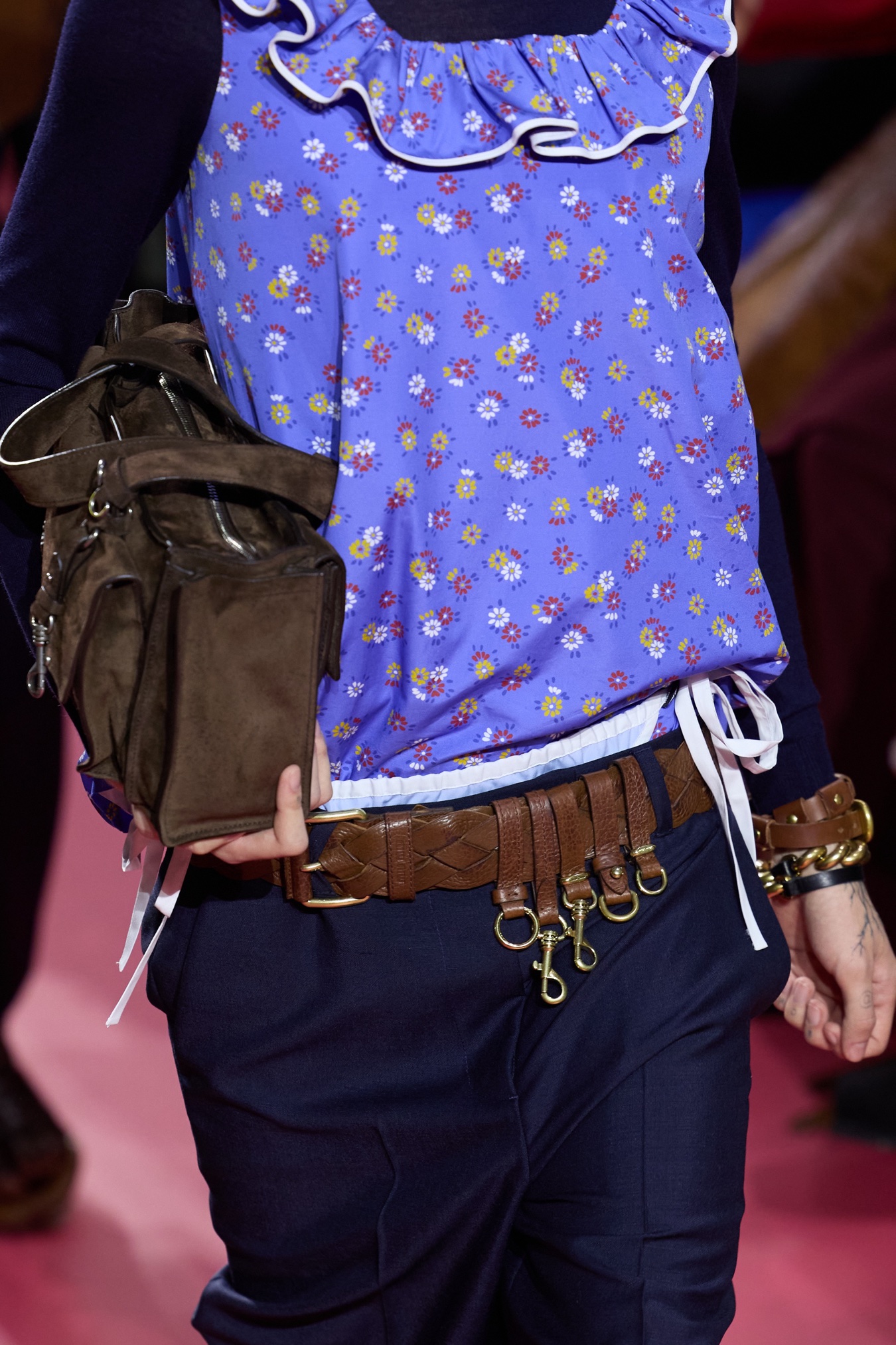 Miu Miu SS26: Ένας φόρος τιμής στις αφανείς ηρωίδες-1