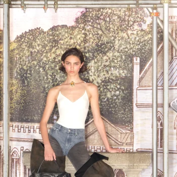 hm-x-glenn-martens-είμαι-ενθουσιασμένος-που-βλέπω-377839