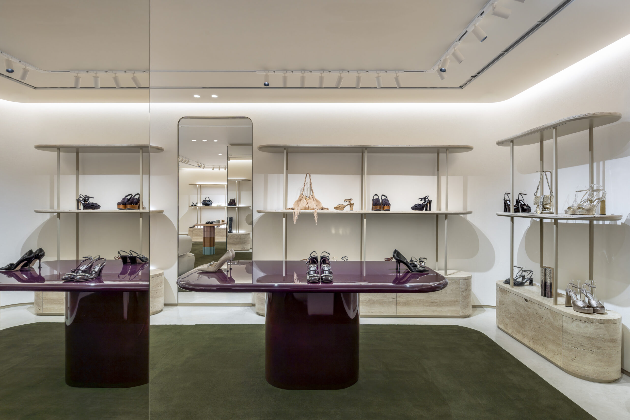 Η πρώτη μπουτίκ Jimmy Choo ανοίγει στην Αθήνα-2