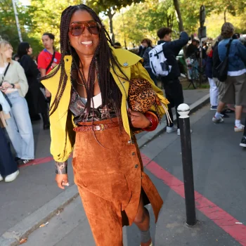 τι-φορούν-τώρα-στο-παρίσι-το-street-style-απαντά-375759