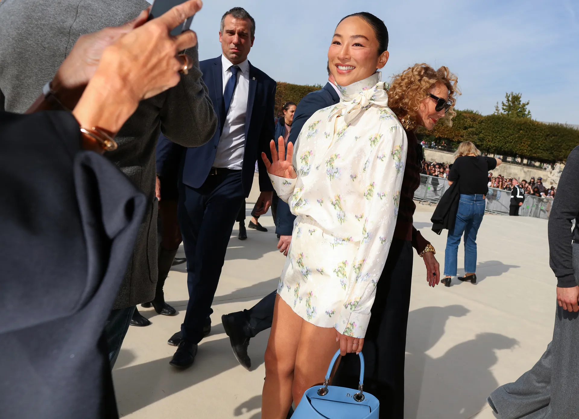 Τι φορούν τώρα στο Παρίσι; Το street style απαντά-27
