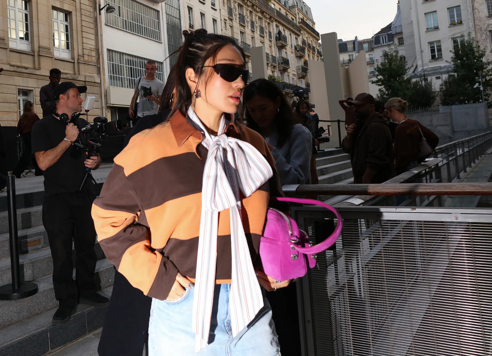 Τι φορούν τώρα στο Παρίσι; Το street style απαντά-20