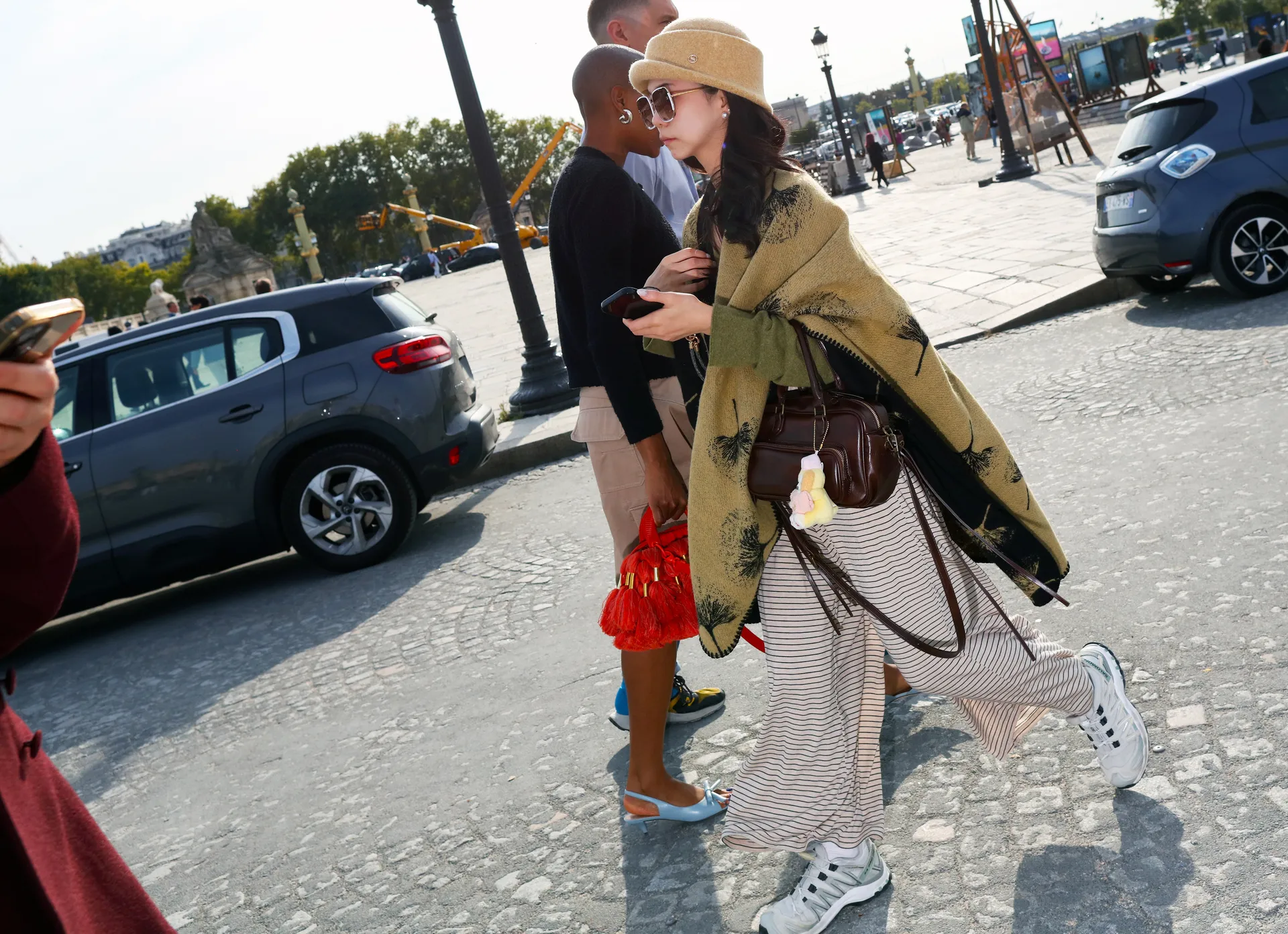 Τι φορούν τώρα στο Παρίσι; Το street style απαντά-3