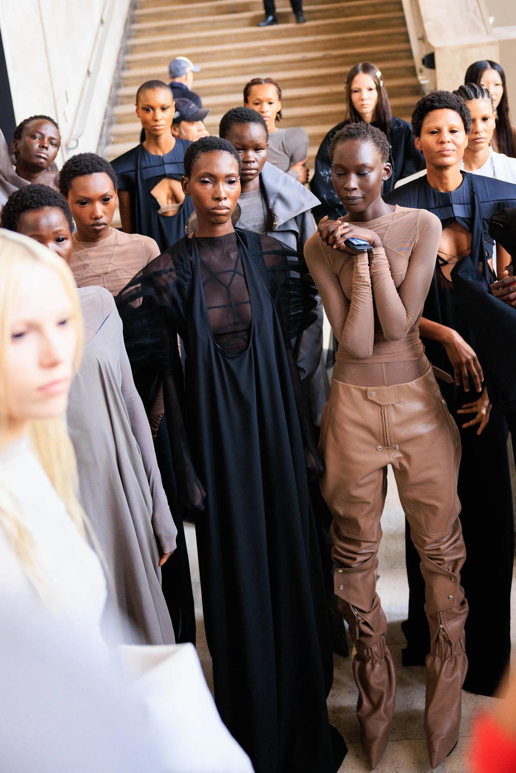 Εβδομάδας Μόδας Παρισιού: Οι καλύτερες backstage στιγμές-40