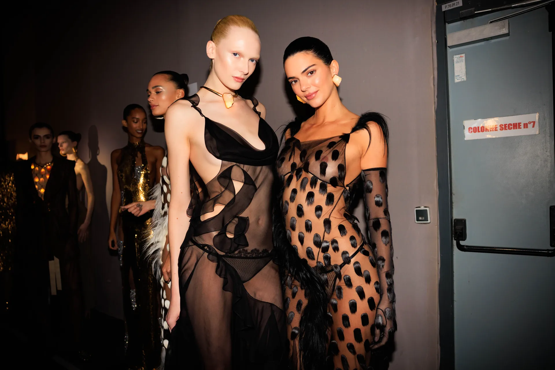 Εβδομάδας Μόδας Παρισιού: Οι καλύτερες backstage στιγμές-19