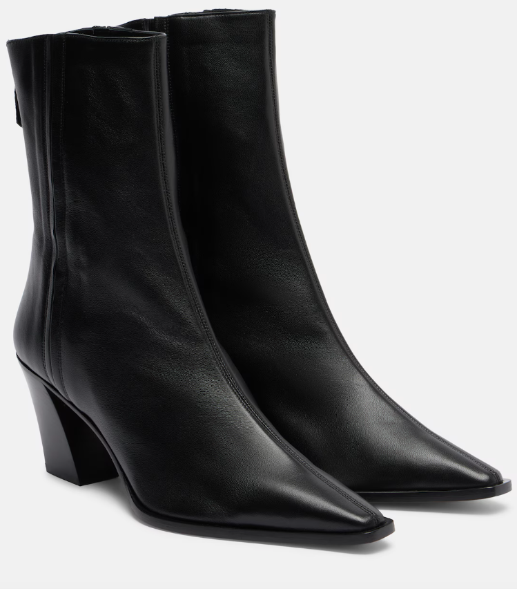 Ankle boots: Τα διαχρονικά μποτάκια επιστρέφουν στην γκαρντρόμπα μας και αυτοί είναι οι ενημερωμένοι συνδυασμοί-6