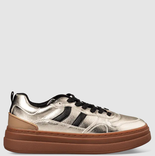 Δερμάτινα sneakers: Το forever classic της γκαρνταρόμπας-4