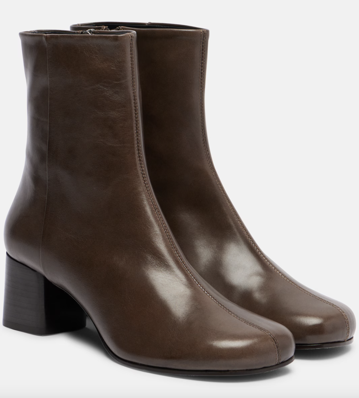 Καφέ ankle boots: Το διαχρονικό staple της γκαρνταρόμπας-4