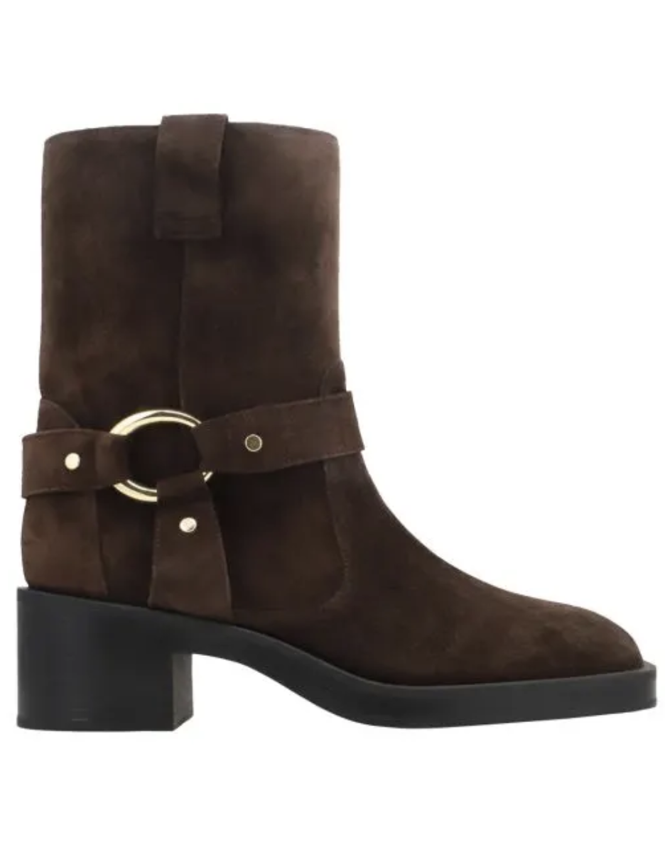 Καφέ ankle boots: Το διαχρονικό staple της γκαρνταρόμπας-7