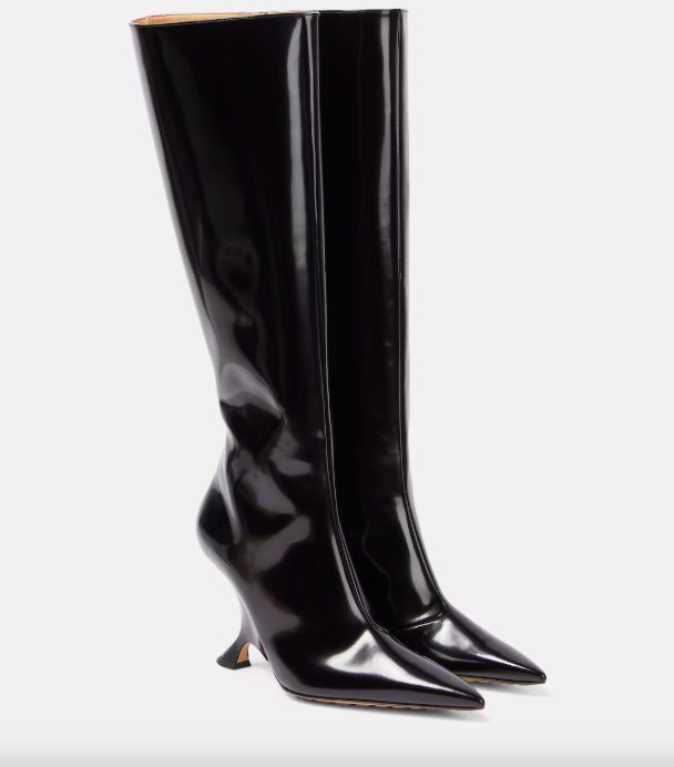 Curvy heels: H νέα άφιξη στη φθινοπωρινή γκαρνταρόμπα-1