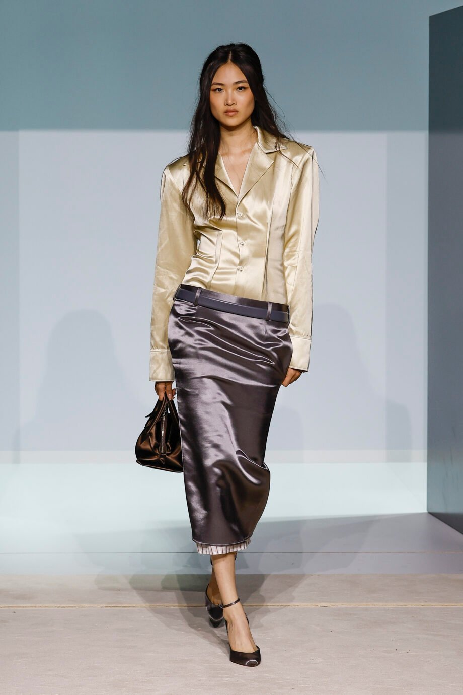 σατέν-πουκάμισο-θα-αντικαταστήσει-το-378755