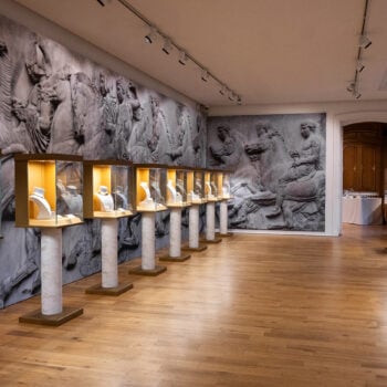 επετειακή-χρυσοτεχνία-ο-οίκος-zolotas-γιορτ-378865