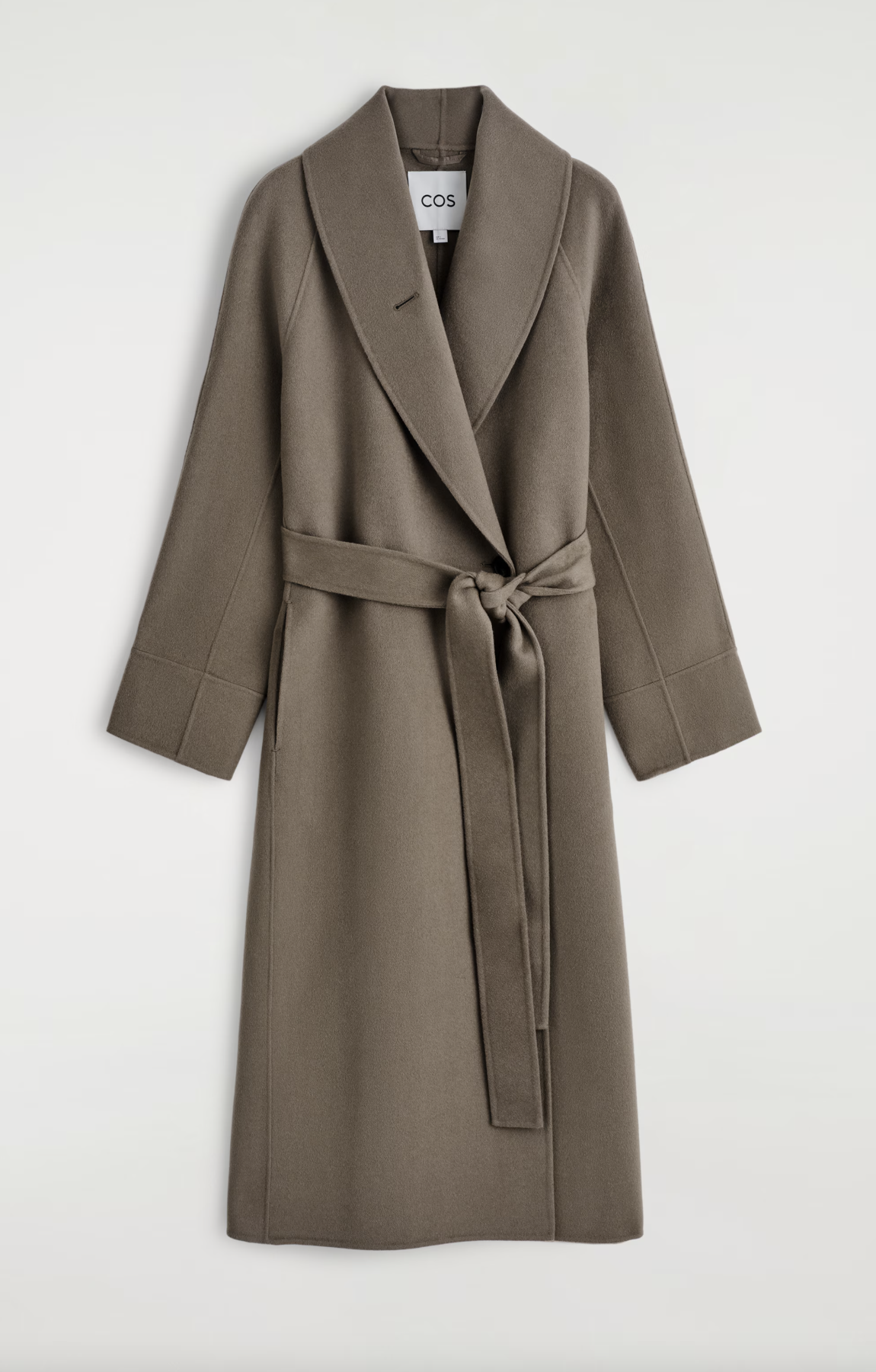 12 απαραίτητα κομμάτια που πρέπει να έχει η χειμερινή γκαρνταρόμπα-1