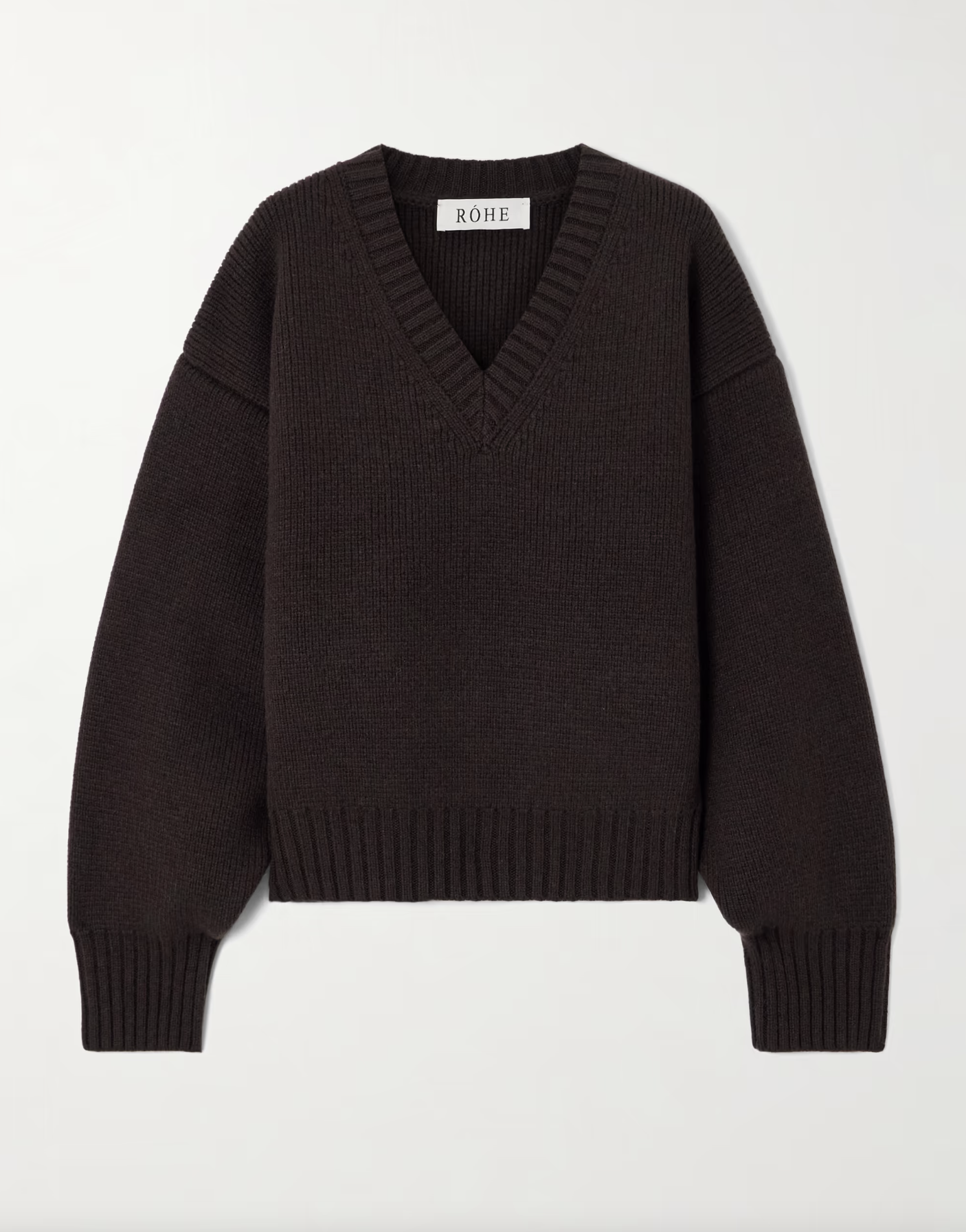 Πουλόβερ πάνω από φόρεμα: Ο συνδυασμός των cool girls-1