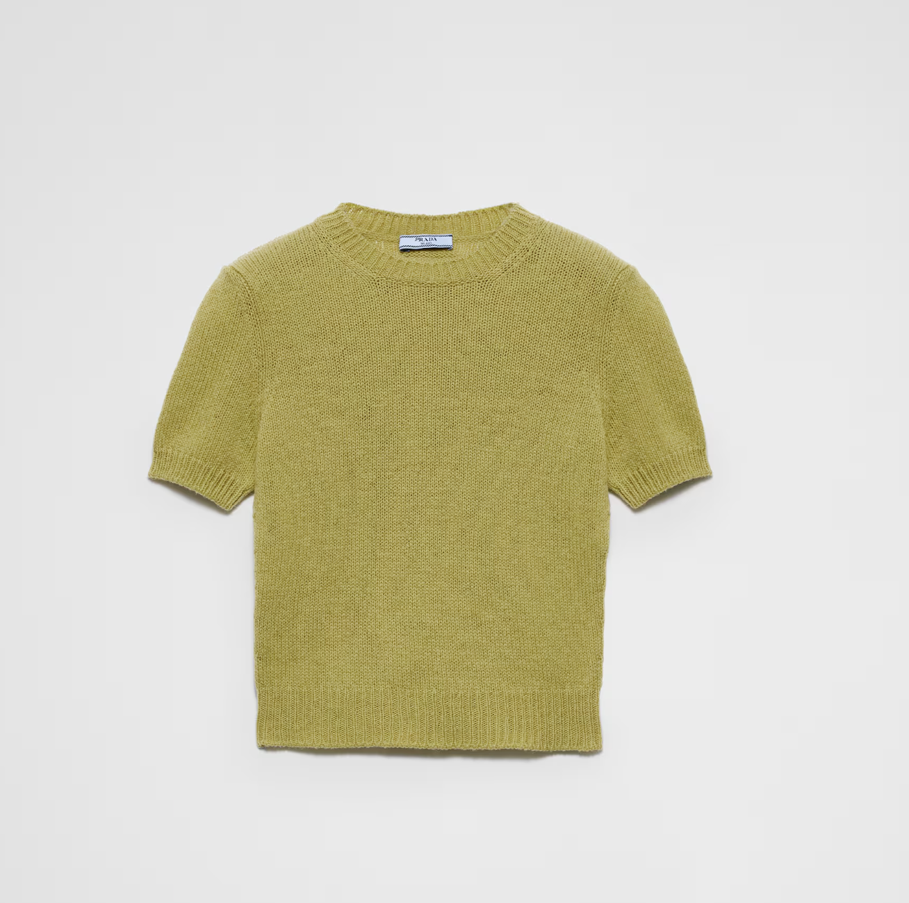 Pistachio green: Θα υποκύψετε στο χρώμα της που αγαπούν τώρα οι fashion insiders;-1