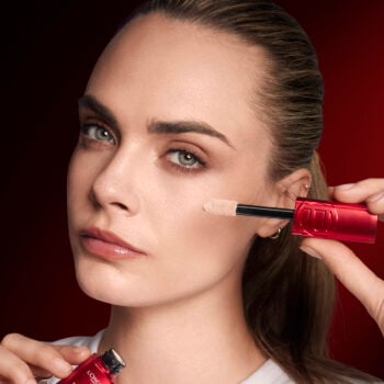 το-νέο-infaillible-skin-ink-της-loreal-paris-χαρίζει-φυσικά-λαμπ-380554