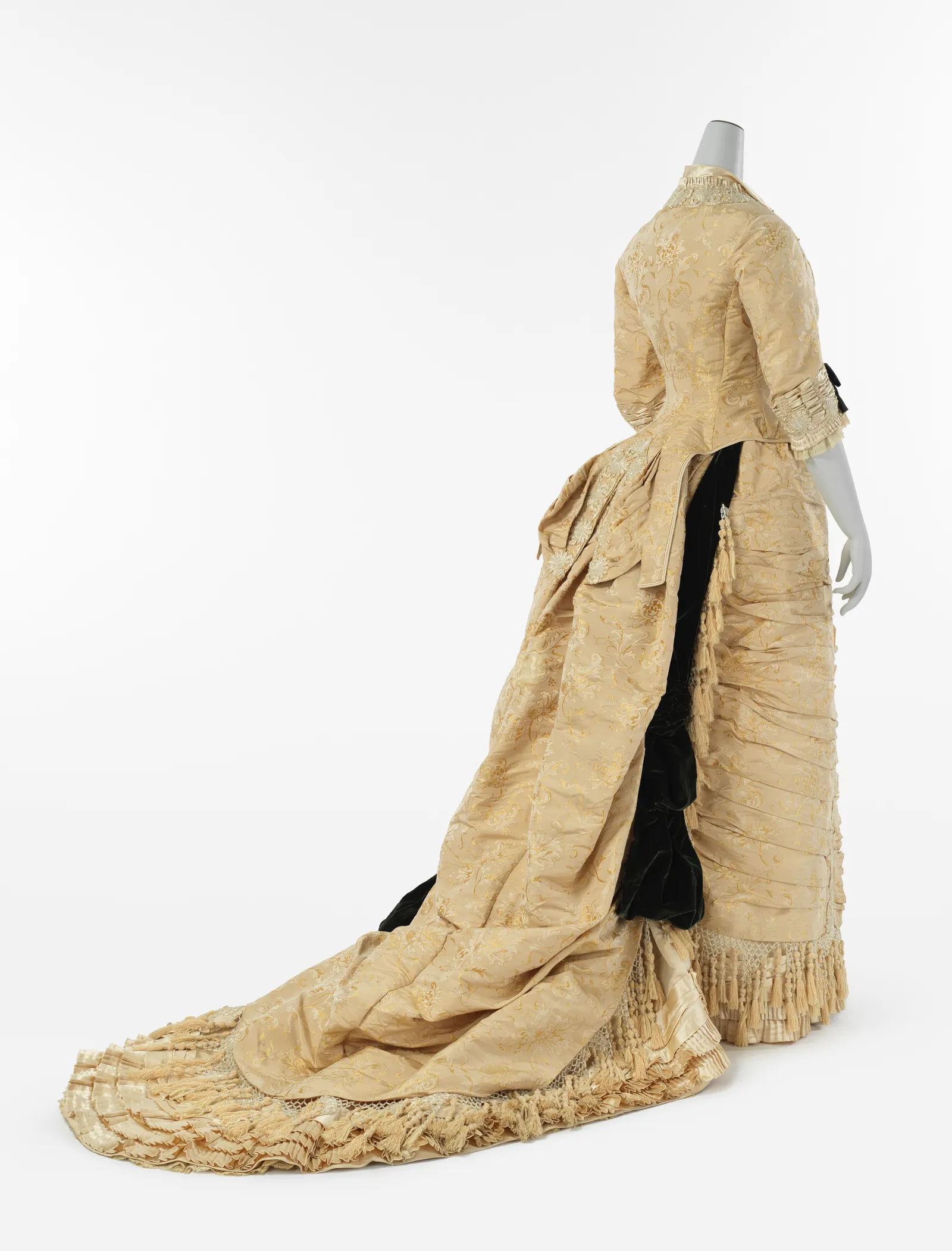 Costume Art: Η πρώτη έκθεση στη νέα μόνιμη γκαλερί του Costume Institute στο The Met-5