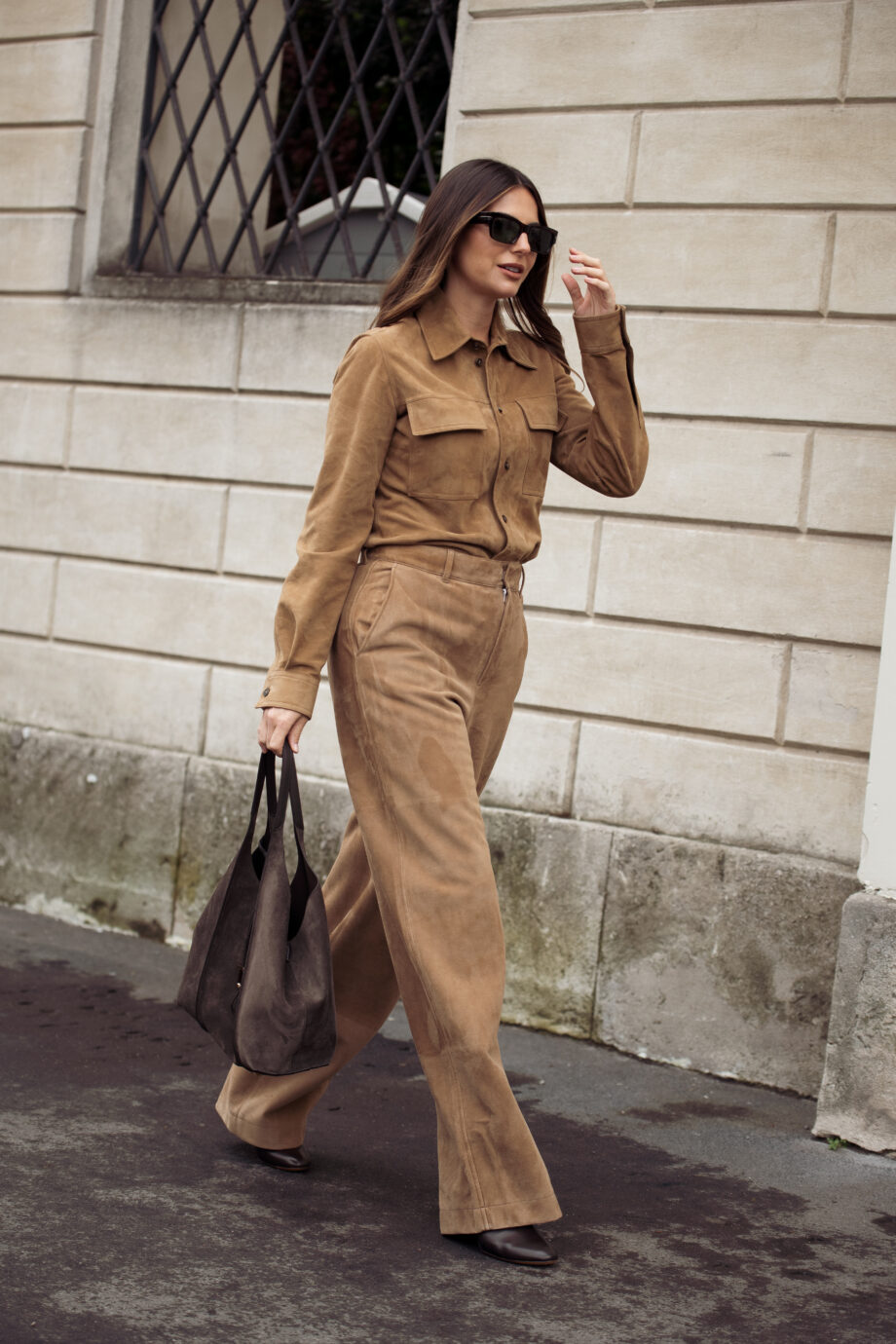 σουέντ-παντέλονι-to-hot-staple-της-σεζόν-381074