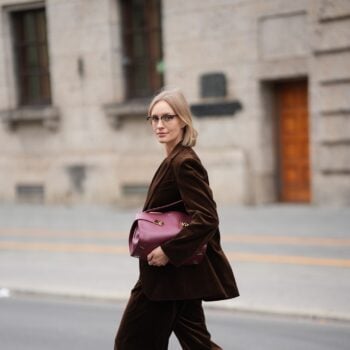 festive-glam-τα-βελούδινα-παντελόνια-που-θα-φορέ-381642