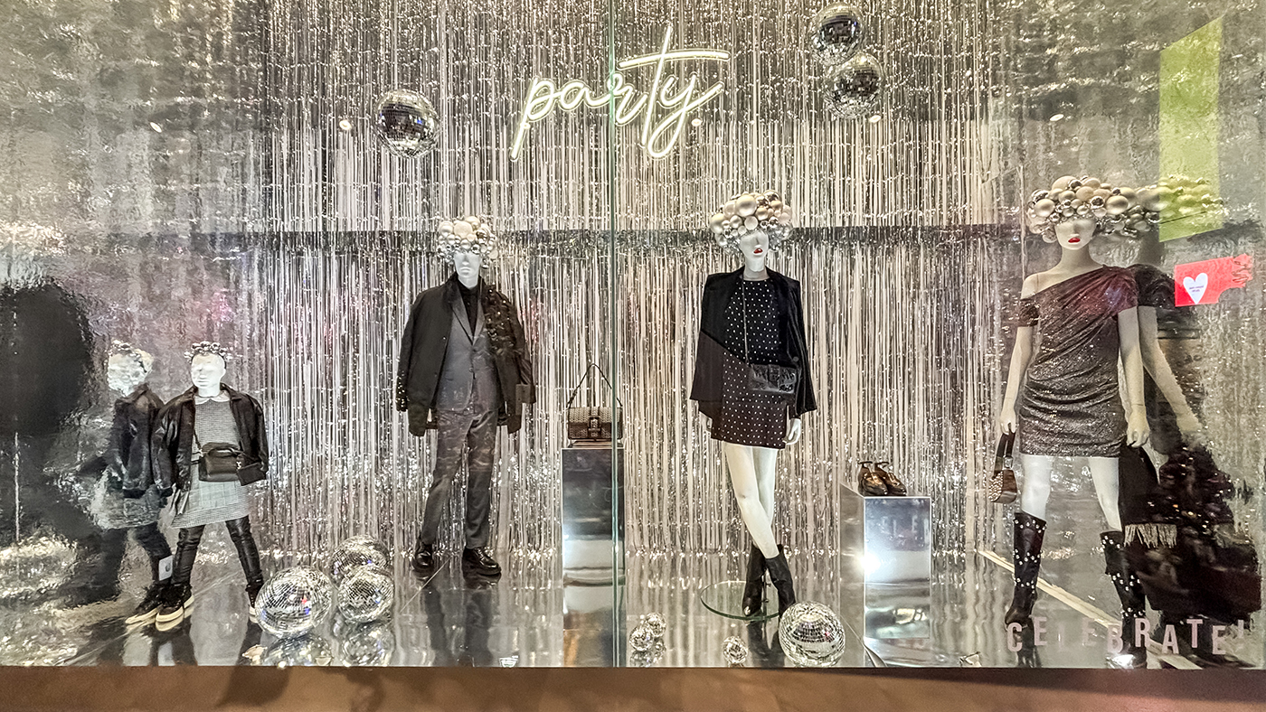 Στα πολυκαταστήματα notos είναι ήδη Χριστούγεννα-1