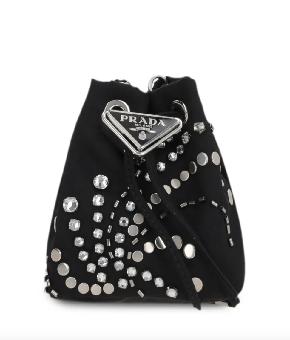 Bucket bag: Η τσάντα που επιστρέφει και αυτή τη σεζόν-2