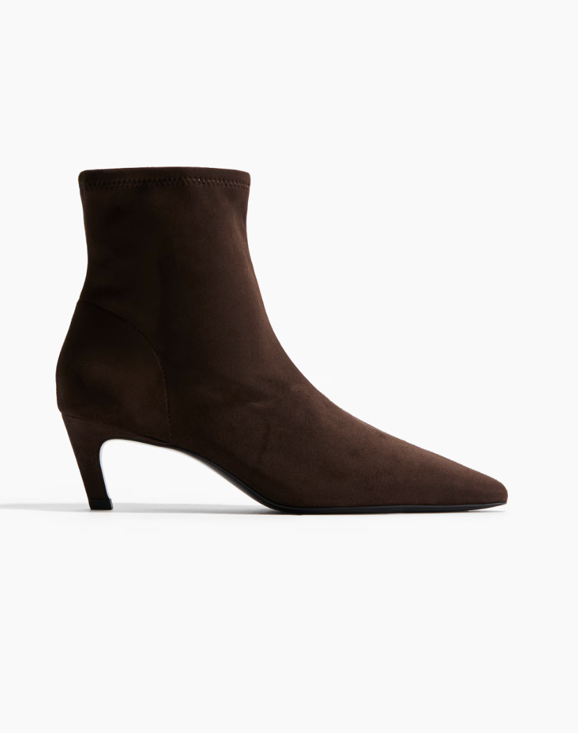 Chocolate brown μποτάκια: Τα σχέδια που είναι στο επίκεντρο-3