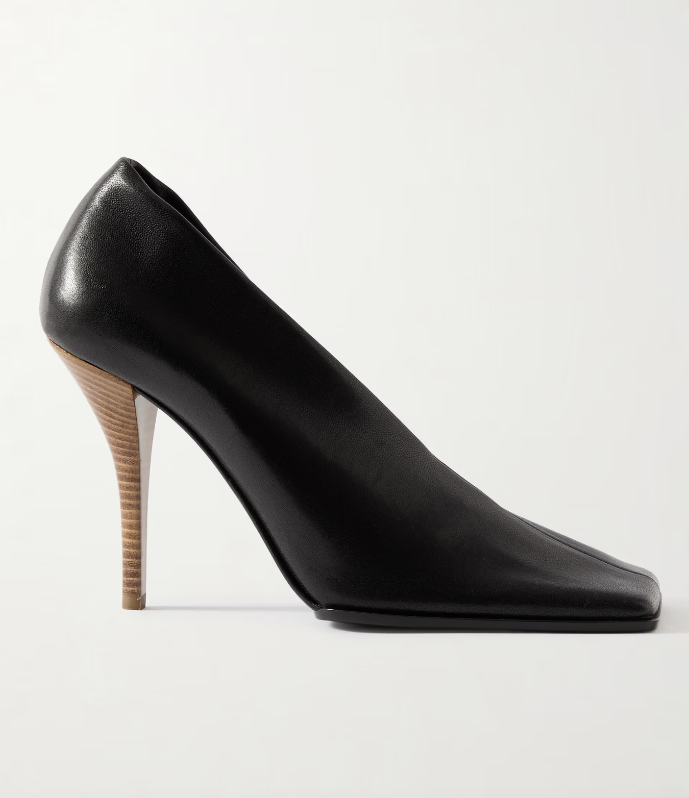 V-neck παπούτσια: Το shape που θα γίνει η σούπερ τάση του 2026-5