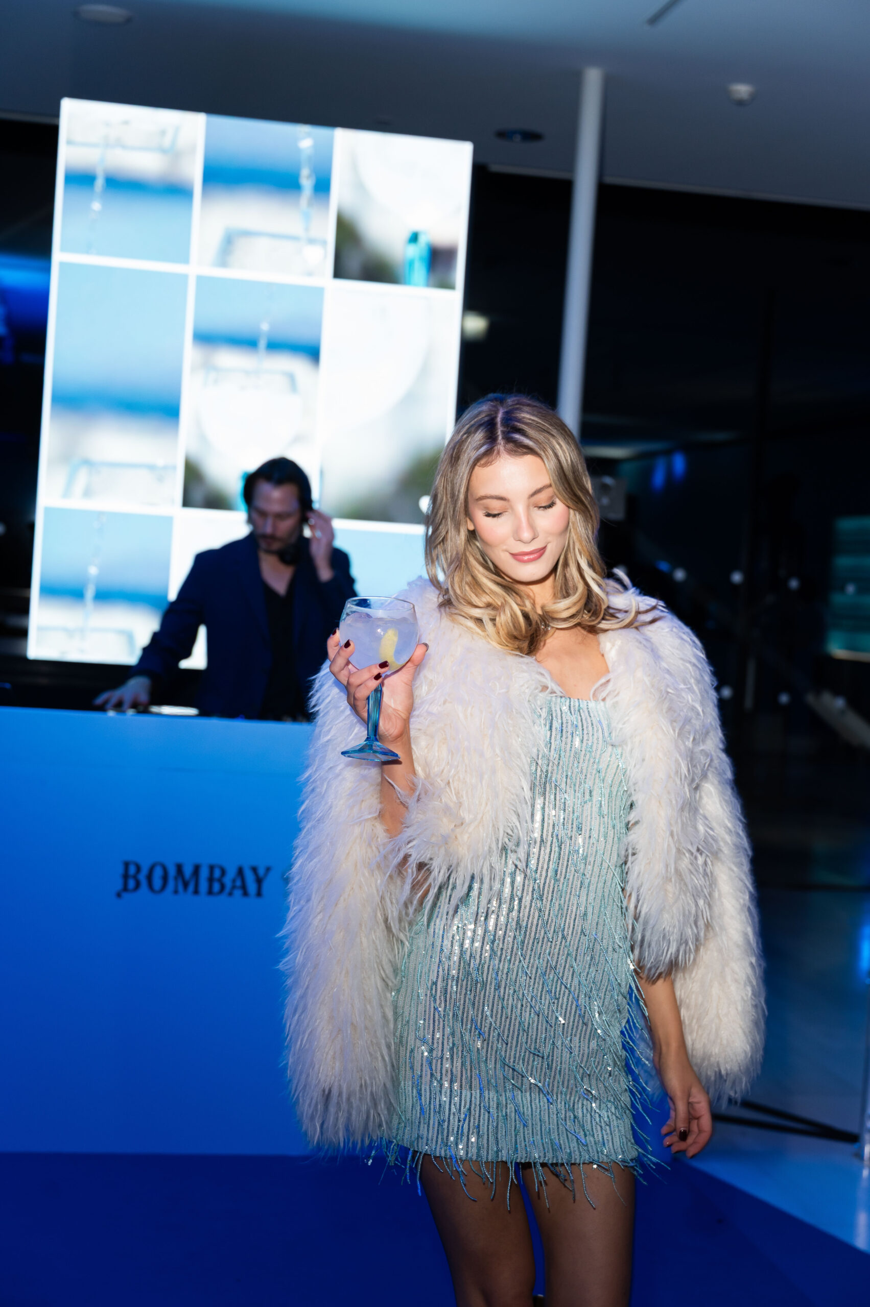 Το BOMBAY SAPPHIRE και η Vassia Kostara μάς προσκάλεσαν στο απόλυτο μπλε πάρτυ-7