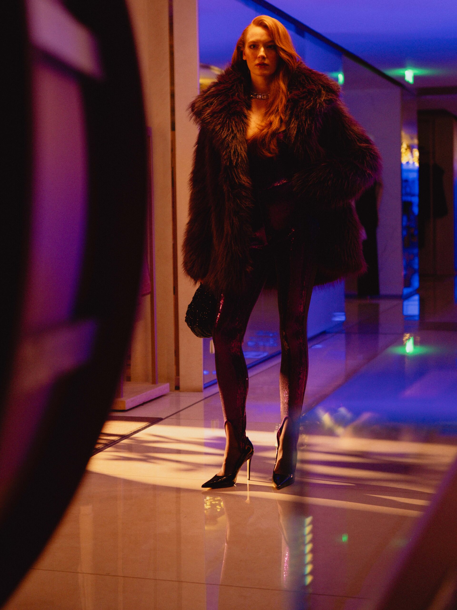 Ένα χιονισμένο παραμύθι ζωντανεύει στα πολυκαταστήματα attica-8