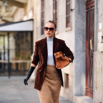 βελούδινο-σακάκι-οι-5-συνδυασμοί-για-τι-382788