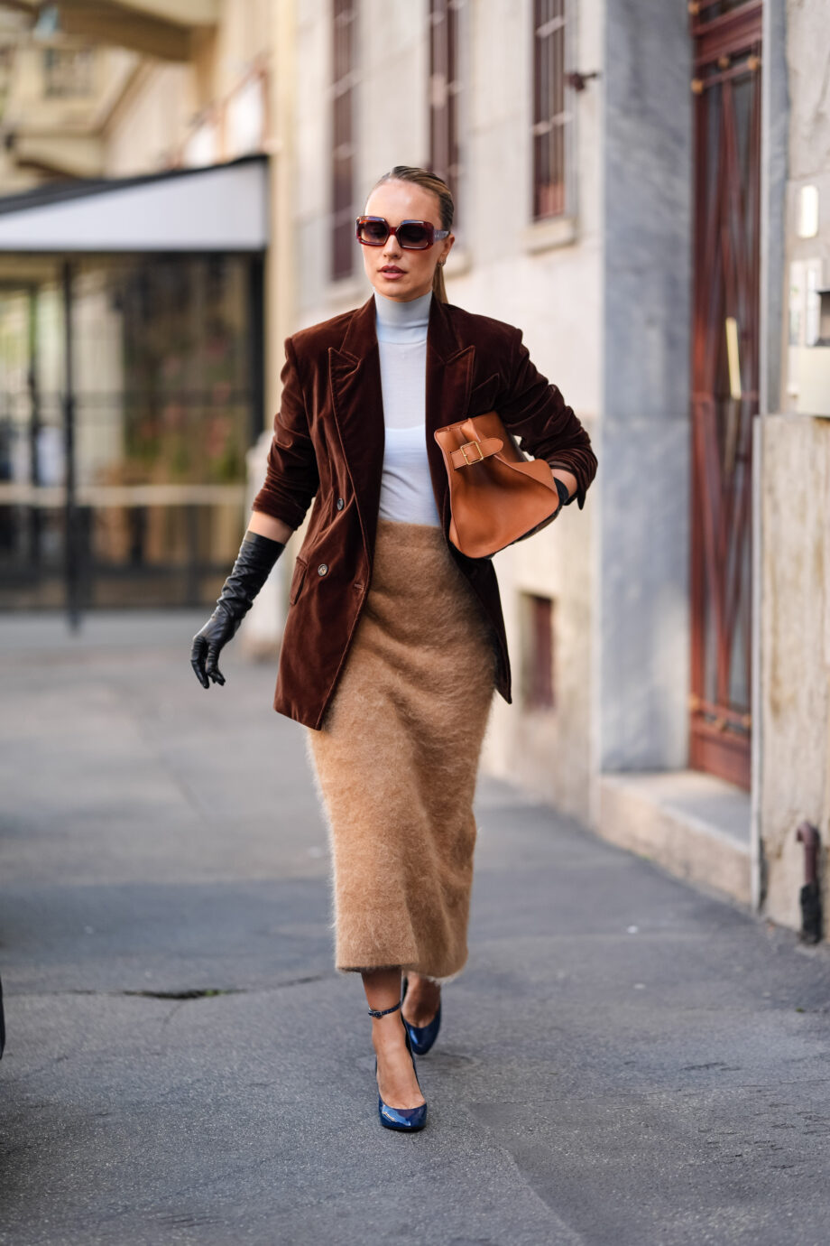 βελούδινο-σακάκι-οι-5-συνδυασμοί-για-τι-382788