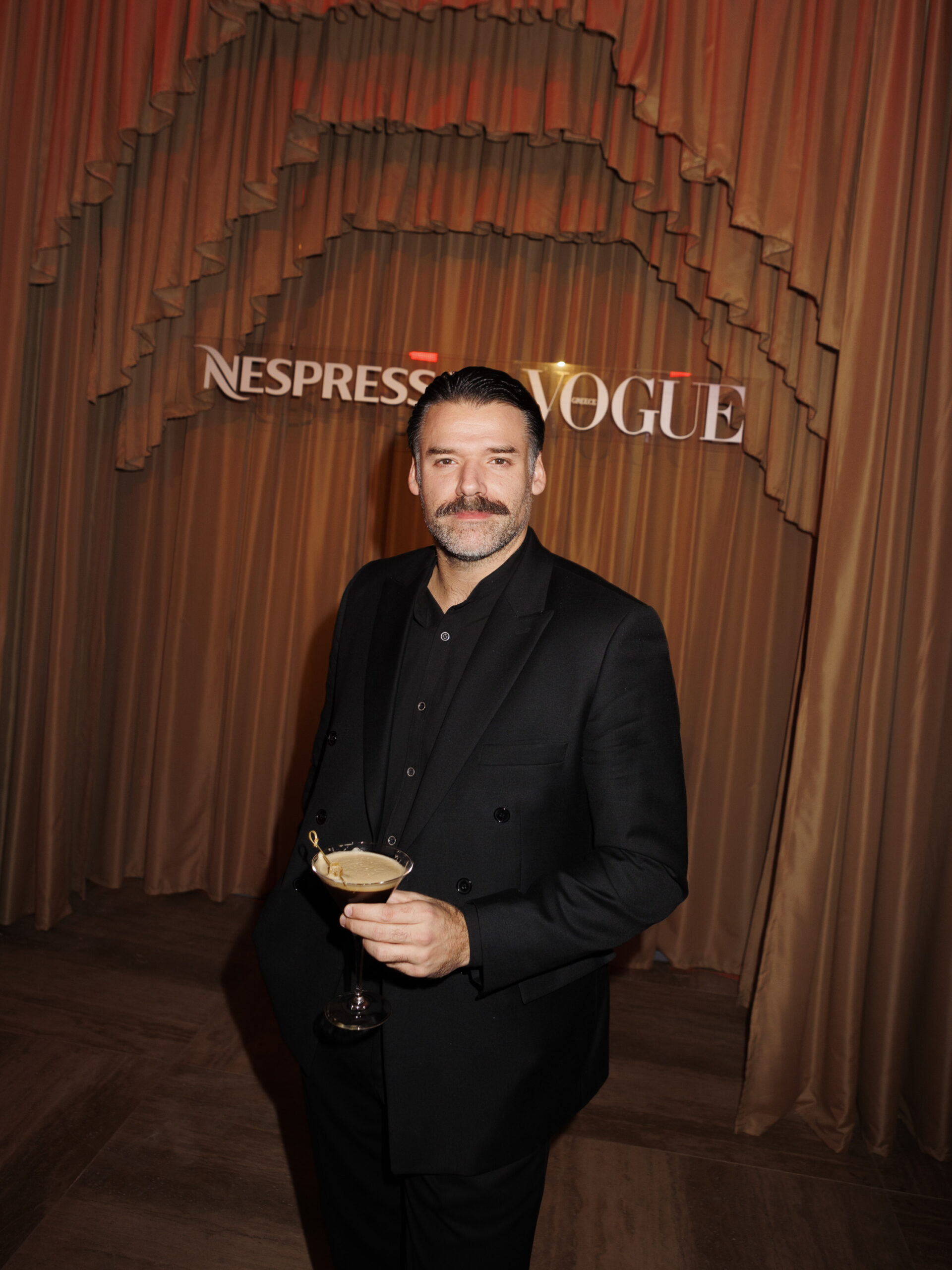 Vogue Greece x Nespresso: Οι exclusive στιγμές από το γιορτινό dinner που ενώνει την μόδα με την τέχνη του καφέ-43