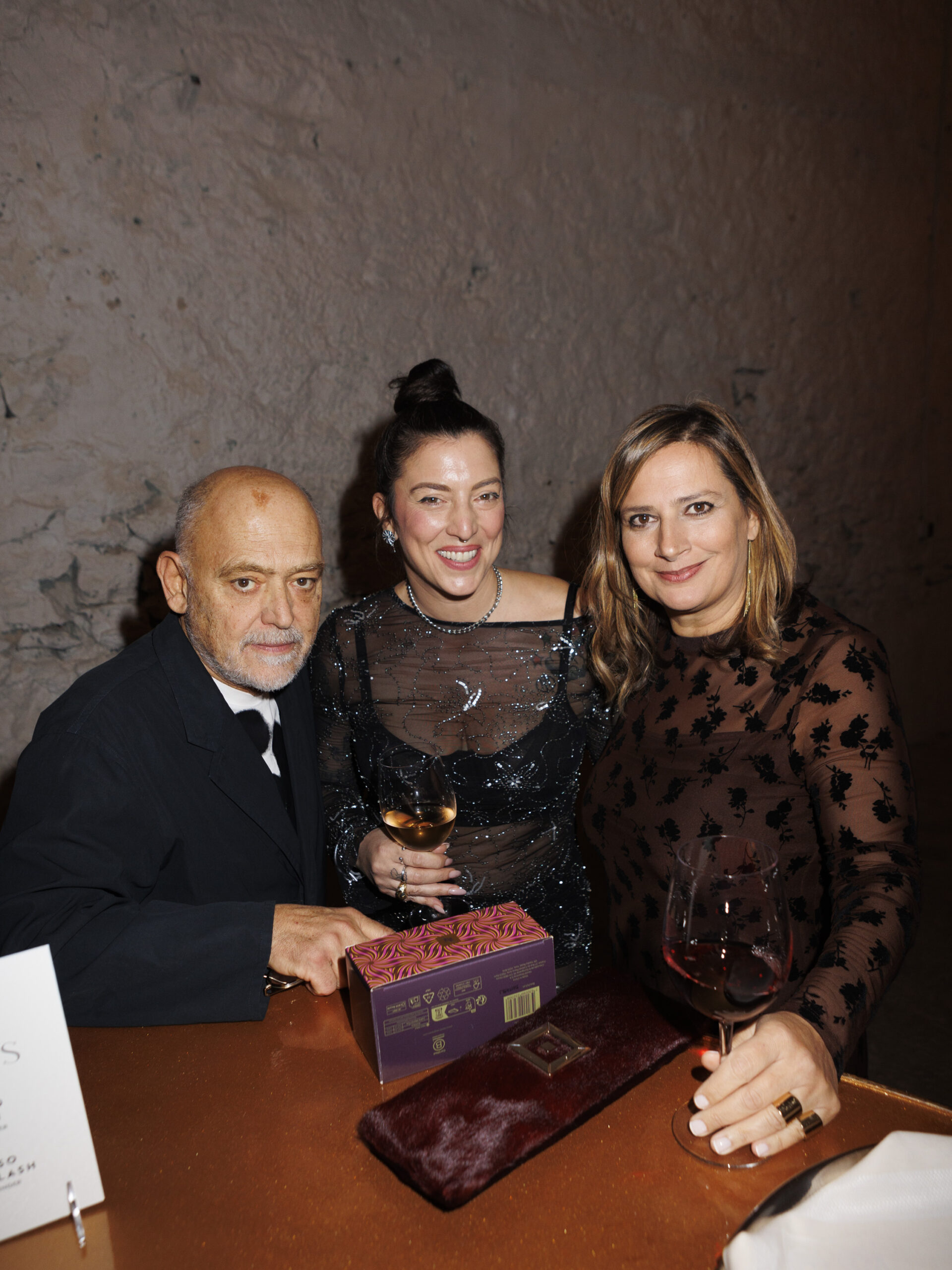 Vogue Greece x Nespresso: Οι exclusive στιγμές από το γιορτινό dinner που ενώνει την μόδα με την τέχνη του καφέ-38