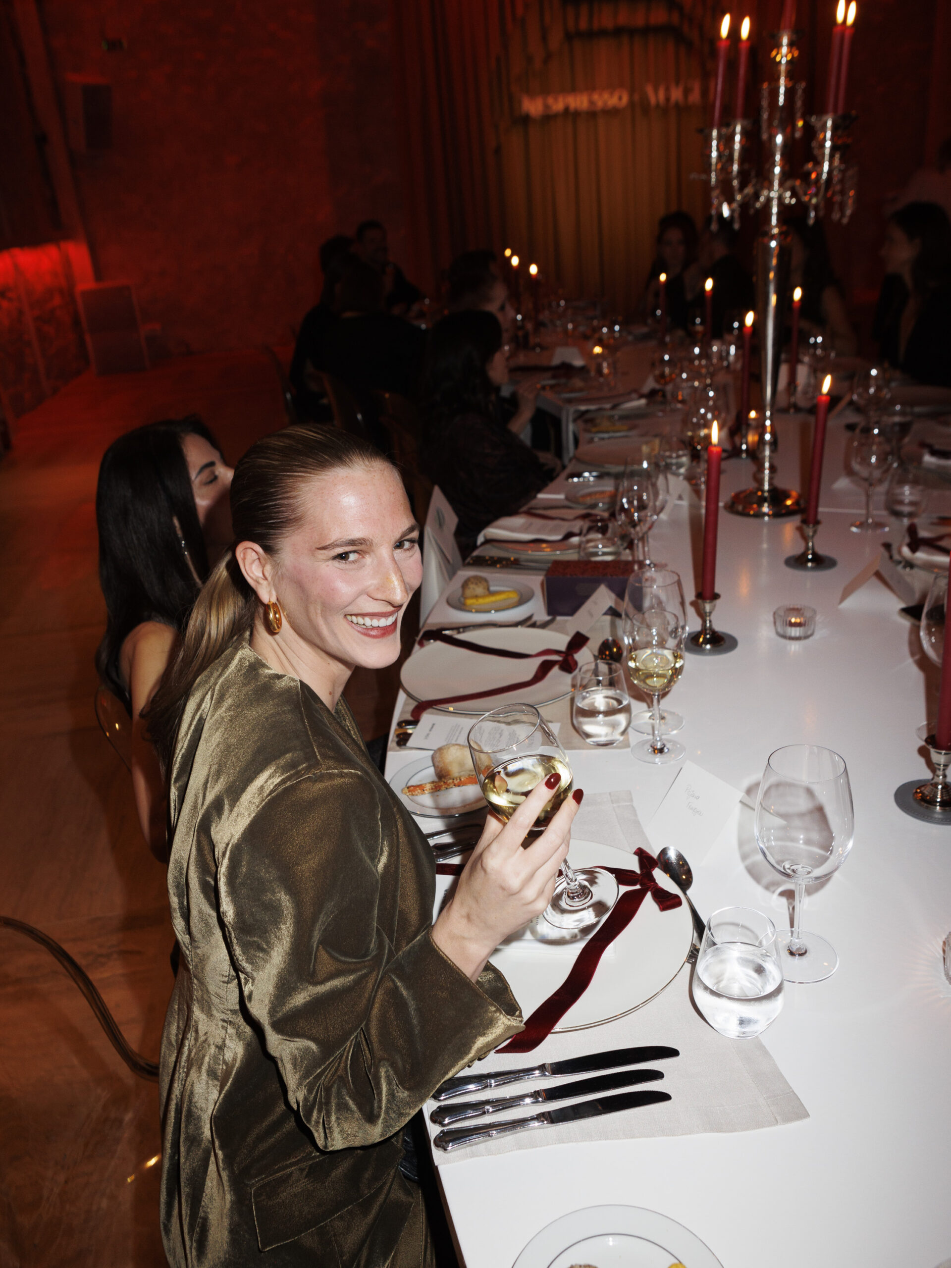 Vogue Greece x Nespresso: Οι exclusive στιγμές από το γιορτινό dinner που ενώνει την μόδα με την τέχνη του καφέ-33