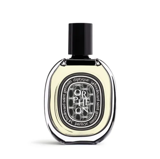 Special Gifts: Η Beauty Director της Vogue Greece επέλεξε τα ωραιότερα δώρα ομορφιάς για τα Χριστούγεννα-5