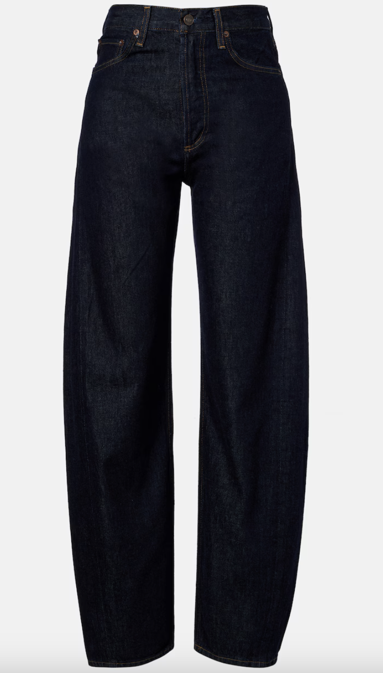 Jeans και party τοπ: Ο hot συνδυασμός για τις festive εμφανίσεις-8