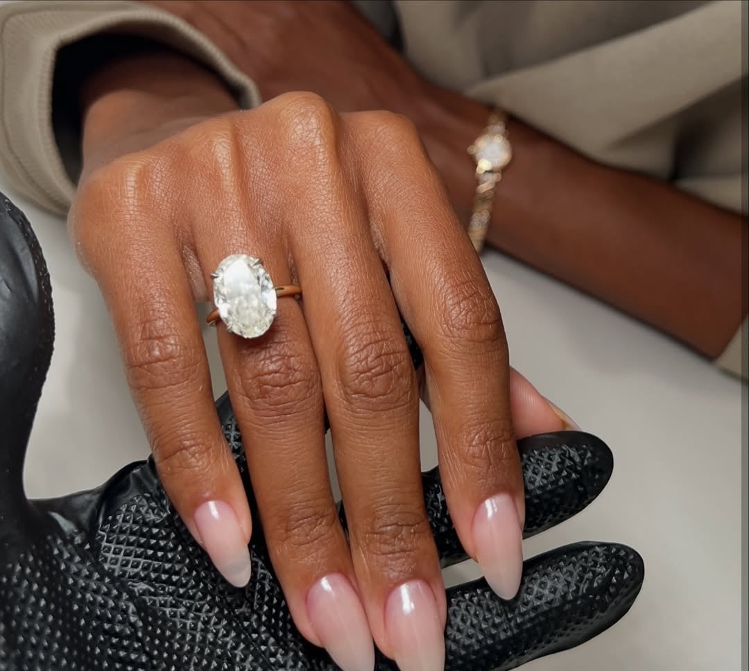 Crystal nails: Αυτό είναι το μανικιούρ των Χριστουγέννων-1