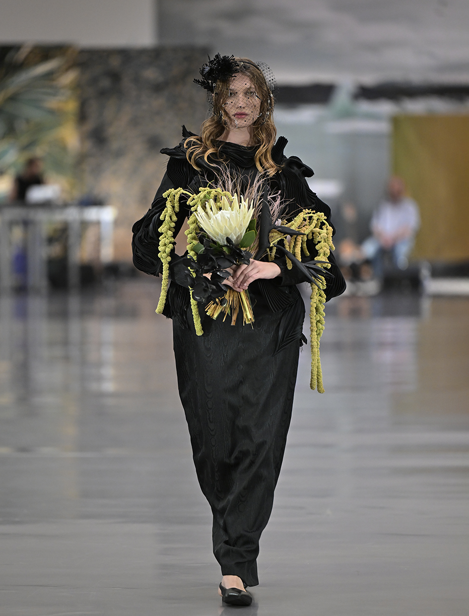 MODE SUISSE: Όταν η μόδα γίνεται ποίηση — Anastasia Bull-7