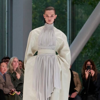 pantone-2026-το-χρώμα-της-νέας-χρονιάς-είναι-το-cloud-dance-383912