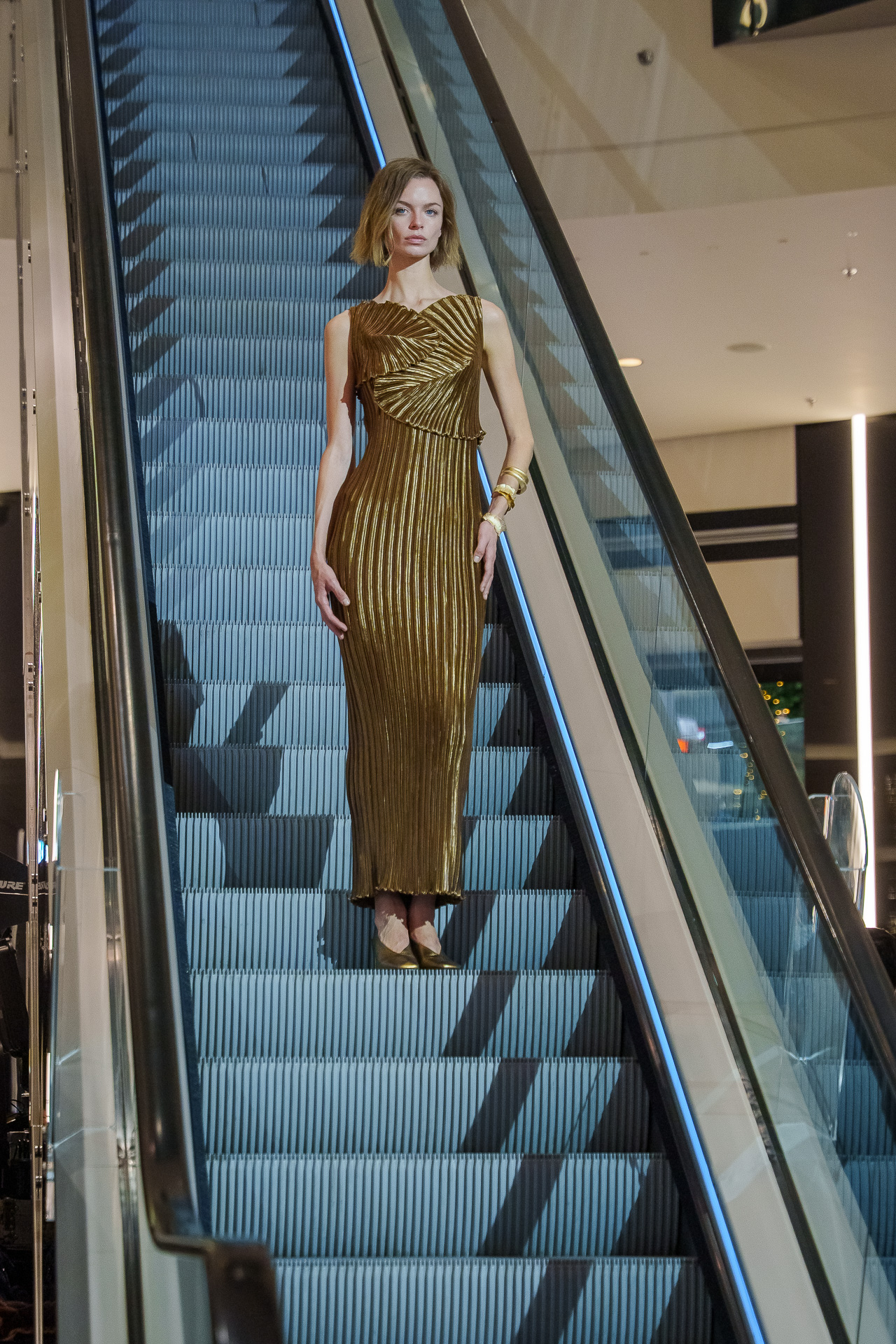 Τo Golden Hall μεταμορφώθηκε σε ένα άκρως εντυπωσιακό catwalk γεμάτο λάμψη, στυλ και πολυτέλεια-8