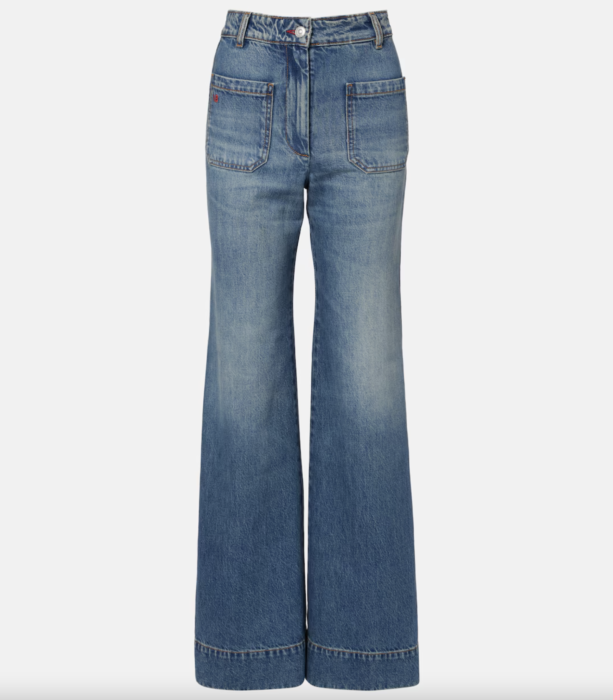 Leather jacket και τζιν παντελόνι: Ο parisian chic συνδυασμός του χειμώνα-5