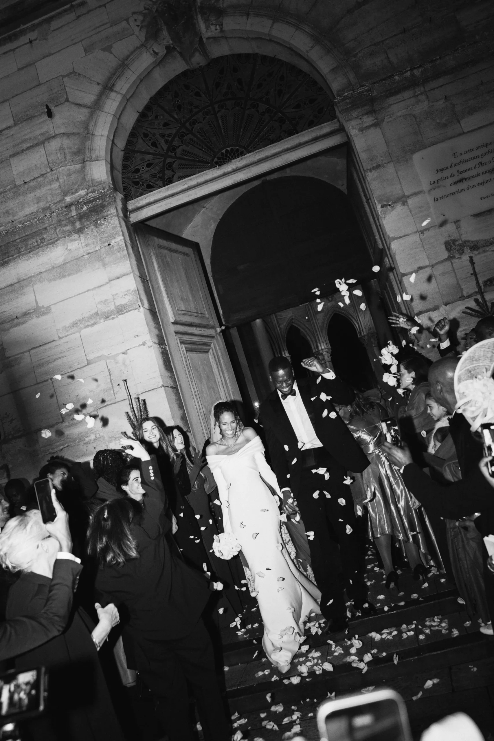 Ο γάμος της Cindy Bruna ήταν μια ωδή στις ρίζες της-6