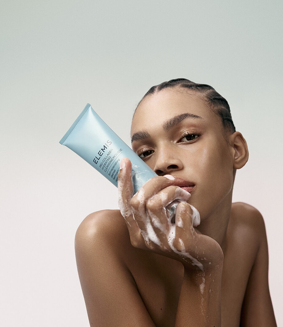 το-pro-collagen-hydrating-cleansing-mousse-της-elemis-αλλάζει-τα-δεδομένα-στ-388811