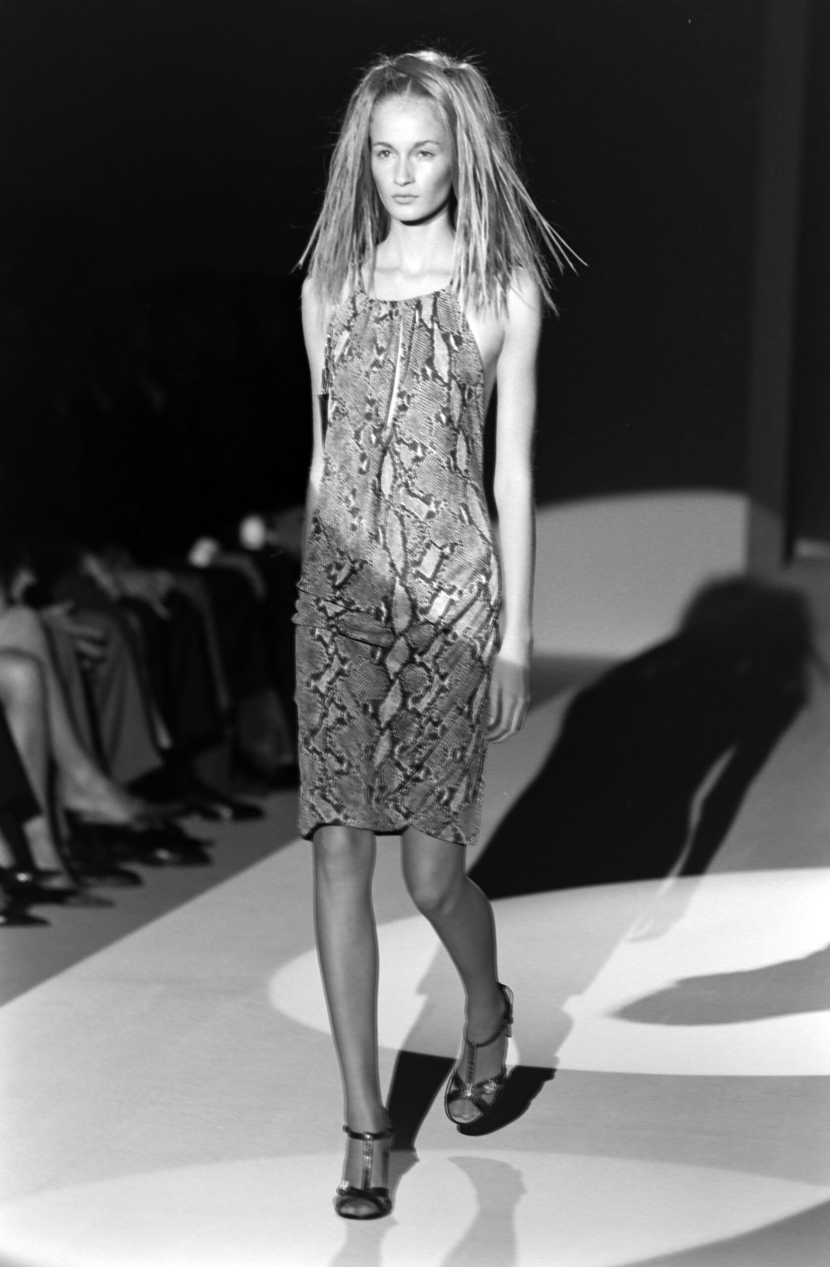 T-Bar shoes: Θα είναι τα παπούτσια της νέας σεζόν;-1