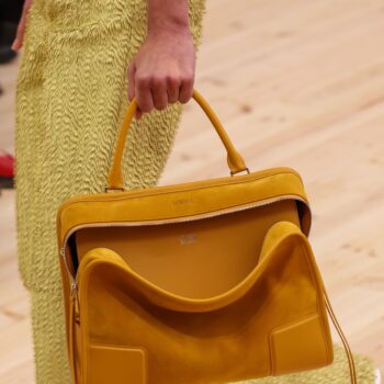 trend-alert-αυτές-είναι-οι-6-must-have-τσάντες-της-άνοιξη-389655