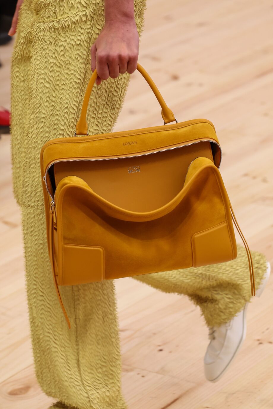 trend-alert-αυτές-είναι-οι-6-must-have-τσάντες-της-άνοιξη-389655