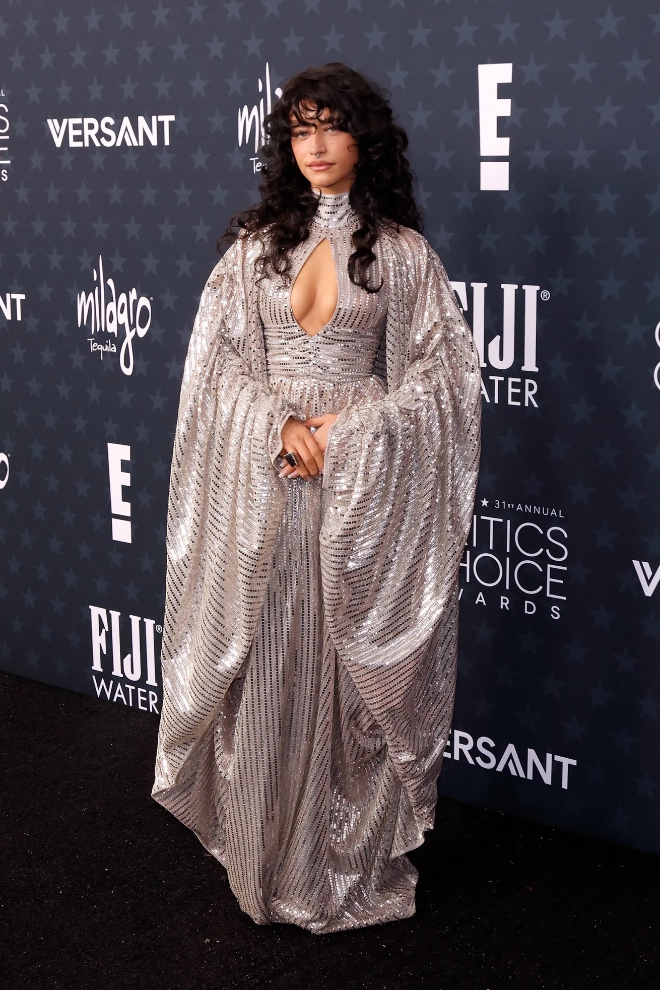 11 look που αποδεικνύουν πως η ηθοποιός Odessa A’zion είναι το νέο it girl-11