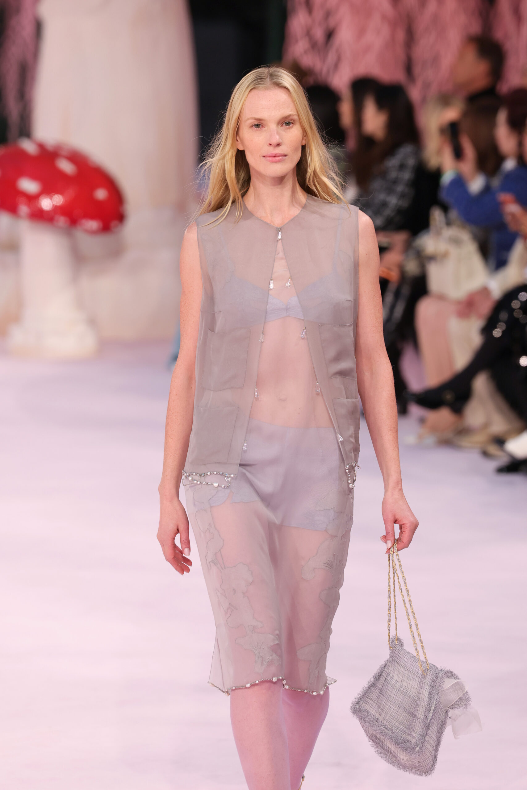 Chanel Haute Couture SS26: Ένας ύμνος στην ελαφρότητα από τον Matthieu Blazy-7